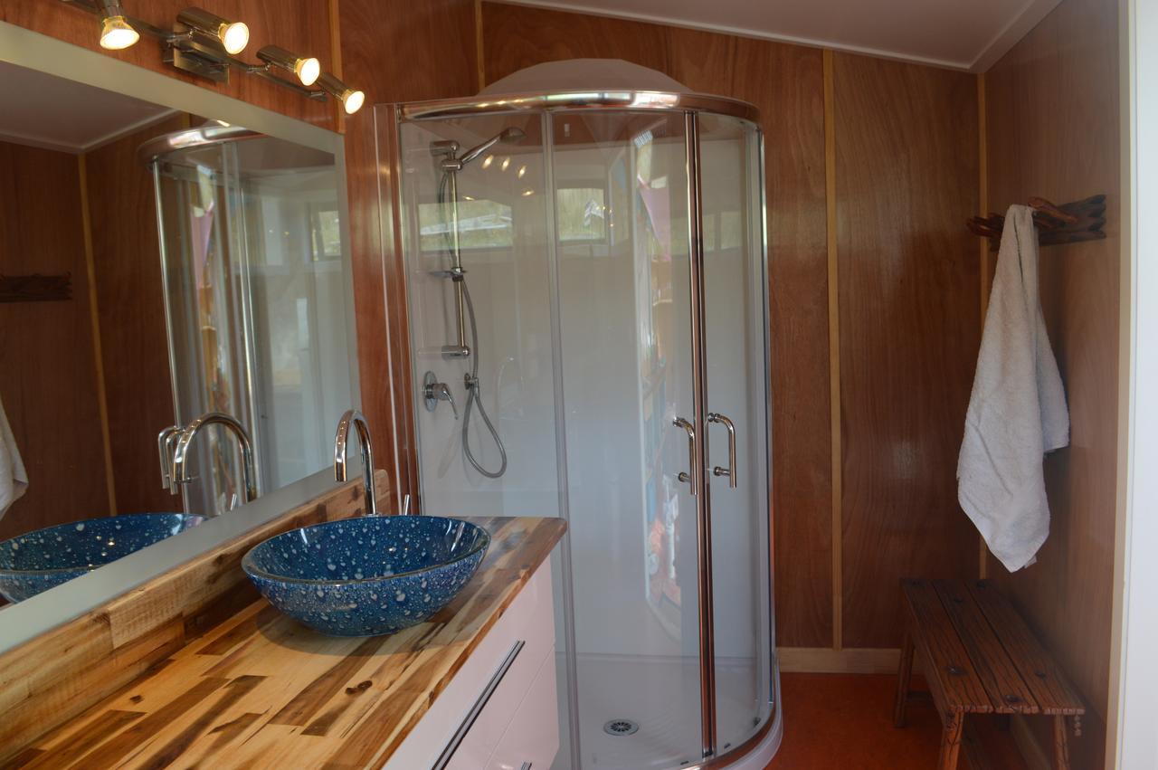 Sunrise Cabin At First Light Rangihaeata Retreat タカカ エクステリア 写真